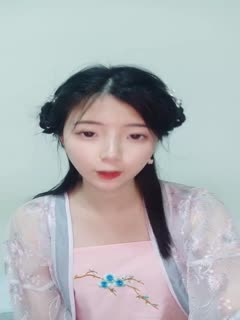 白皙苗条妹子双人秀四肢被头套男在床上高端道具跳蛋震动逼逼